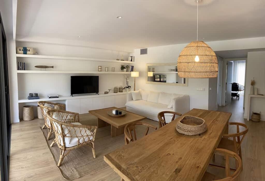 Calma S'Alguer Luxury Beach Apartment Palamos Exterior photo