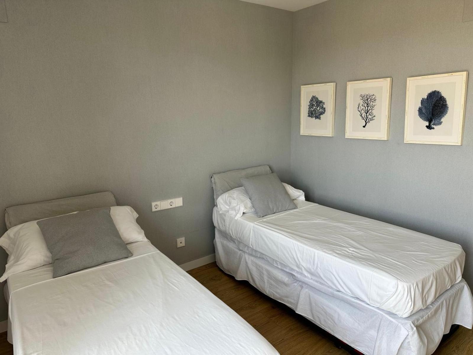 Calma S'Alguer Luxury Beach Apartment Palamos Exterior photo